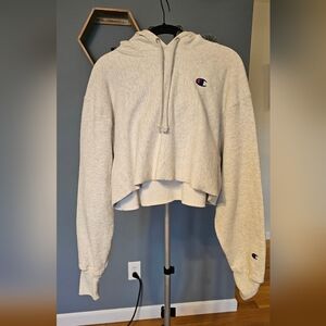 CHAMPION CROPPED HOODIE - SIZE MEDIUM